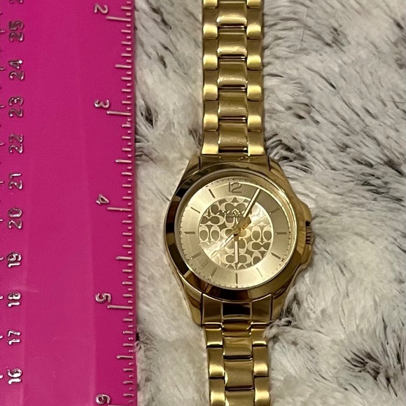 Authentic Women’s Coach Libby Gold Watch Sm/Med 20mm - Picture 1 of 9